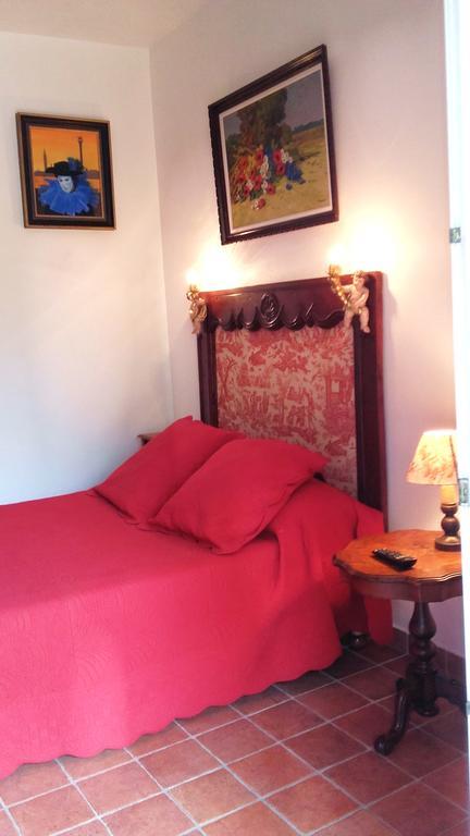 Le Vieux Vauvert Bed & Breakfast Rochecorbon Exterior foto