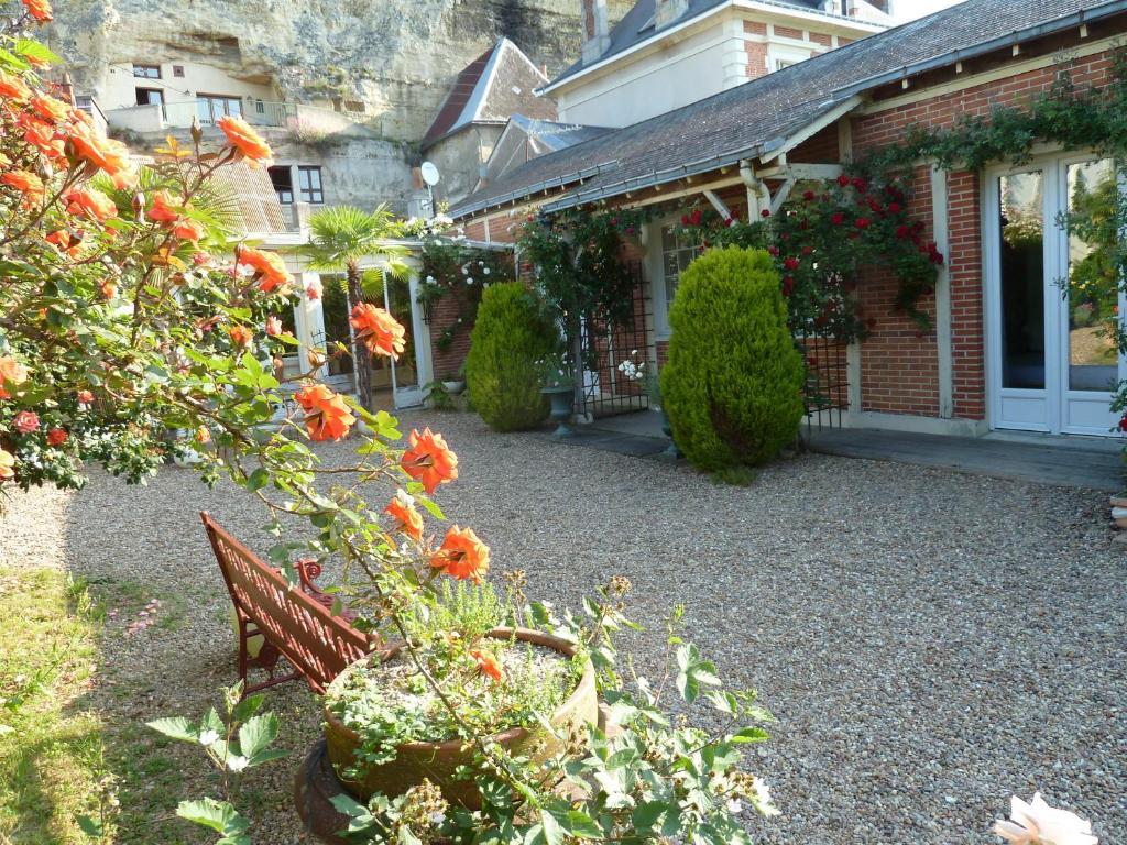 Le Vieux Vauvert Bed & Breakfast Rochecorbon Exterior foto