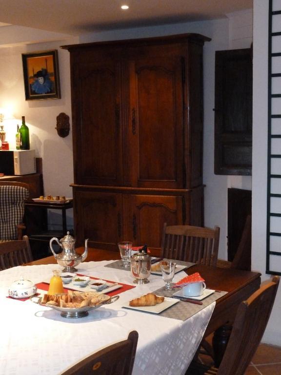 Le Vieux Vauvert Bed & Breakfast Rochecorbon Exterior foto