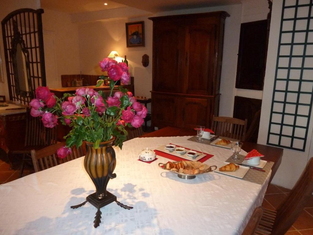 Le Vieux Vauvert Bed & Breakfast Rochecorbon Exterior foto