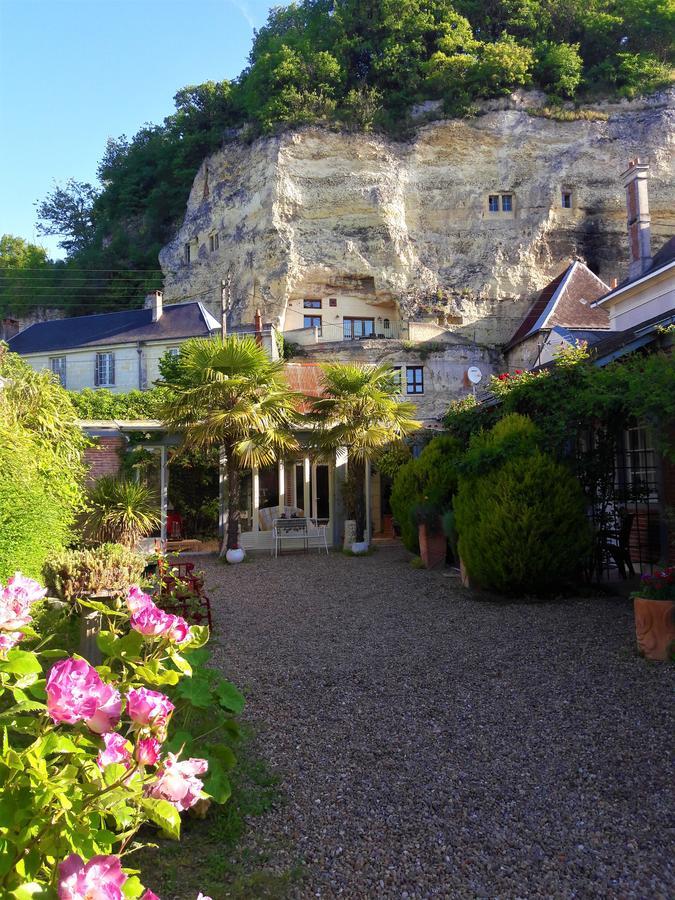 Le Vieux Vauvert Bed & Breakfast Rochecorbon Exterior foto