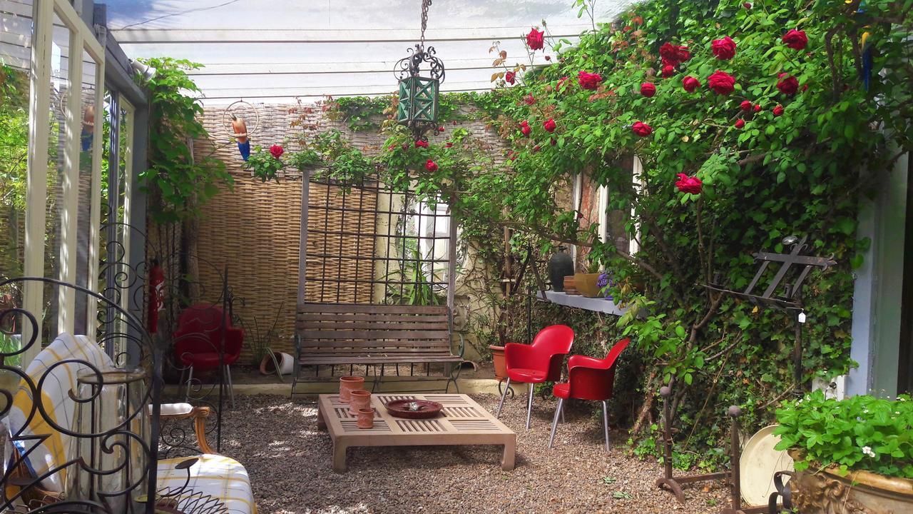 Le Vieux Vauvert Bed & Breakfast Rochecorbon Exterior foto